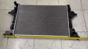 Két nước làm mát MG 5