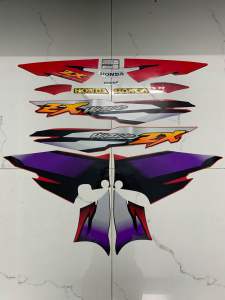 Bộ tem honda Wave Zx màu đỏ hàng nhập Thái Lan 3 lớp chất lượng cao dành riêng cho dòng xe này tem in lụa màu sắc cực đẹp và bền giá bán cực tốt bán lẻ như bán sỉ