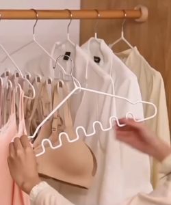 JOS1550 Hanger Bentuk Gelombang Multi Port Gantungan Pakaian Kreatif