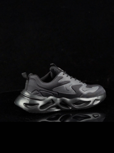 Sepatu Pria Aeiso V19 Sneakers Import Ringan dan fashionable dengan extra perlindungan