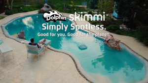 หุ่นยนต์ทำความสะอาดสำหรับสระว่ายน้ำ หุ่นยนต์ทำความสะอาด Dolphin รุ่น Skimmi