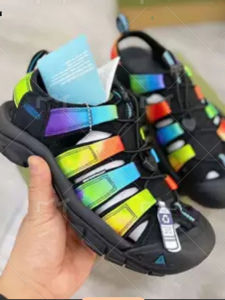 High Quality Couple Outdoor Sandals Summer Breathable Head Covering Hiking Mountaineering Beach Wading Shoes Casual Fabric Upgraded Rubber