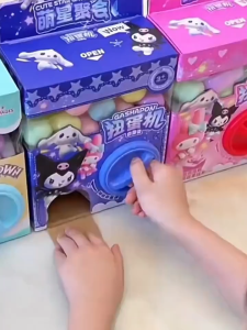 16pcs Kuromi Eggs childrens new DIY egg twisting machine blind box toy Sanrio surprise mini claw doll game toy Capsule