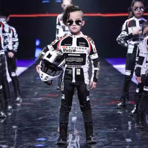 เสื้อผ้ากีฬาฤดูใบไม้ร่วง/ฤดูหนาวสำหรับเด็ก ชุดว่ายน้ำแบบบาง แขนยาว แห้งเร็ว ชุดการแสดง วิ่ง ลuge ขนแกะ ชุดว่ายน้ำสำหรับเด็ก