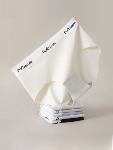 MiiOW | กางเกงชั้นในผ้าไหมน้ำแข็งไร้ตะเข็บสำหรับผู้หญิง กางเกงขาสั้นทรงสามเหลี่ยมระบายอากาศได้ดี ป้องกันแบคทีเรีย ผ้าฝ้ายแท้ ทรงบาง ไม่ขัดข้อง ระบายอากาศได้ดี