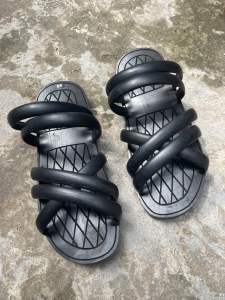 Dép cao su bác hồ dép lốp 5 quai loại đẹp - thiết kế khứa chống trơn trượt dép cao su nam 2 quai trống nước tuyệt đối