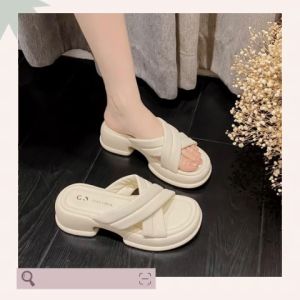 LHshoess รุ่นใหม่ แนะนำ รองเท้าแตะแฟชั่น2023 ที่สาวๆไม่ควรพลาด ดีไซน์สวย แบบสายไขว้ มี 3 สี แมทช์ง่าย ใส่เที่ยว ใส่ทำงาน ใส่ออกงานคือได้หมด ครบจบในคู่เดียว