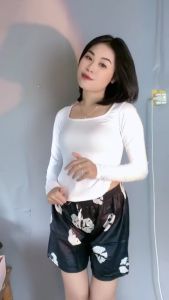 Blouse Crop Top Wanita Square Neck Lengan Panjang Premium - Gaya Korea
