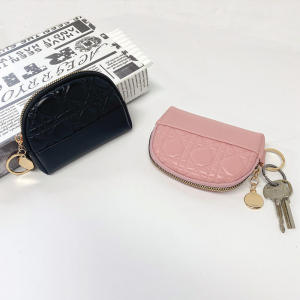 กระเป๋าสตางค์ผู้หญิงแบบเรียบง่ายขนาดใหญ่ กระเป๋าใส่เหรียญพร้อมหัวเข็มขัด กระเป๋าสะพายไหล่แบบลำลอง วัสดุ PU