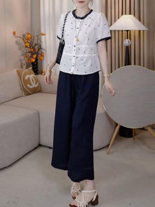 Shalldoer | ชุดเสื้อเชิ้ตแขนสั้นลายจุดและกางเกงขายาวทรงตรงลำลองสำหรับผู้หญิงในช่วงฤดูร้อนปี 2025 ชุดสองชิ้นที่ทำให้ดูมีสไตล์และลดอายุ