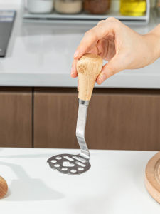 เครื่องปั่นเนื้อผักสำหรับเด็กวัยเตาะแตะขนาดเล็ก ระดับอาหาร เครื่องมือหินเหล็กกล้าไร้สายในครัว ชิ้นส่วนอะไหล่