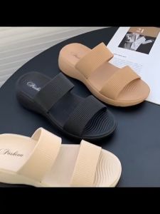 WALKINGSHOW Slippers: Soft Rubber Rounded Toe Slip Ons