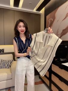 YNY | Summer Workwear Style Polo Collar Sleeveless Knit Blouse