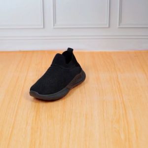 SEPATU SNEAKERS ANAK KASUAL HITAM SEKOLAH OLAHRAGA BAGUS RINGAN TERBARU FLYKNIT IMPORT ATFAL