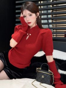 GUZILIAN | เสื้อสเวตเตอร์คอปกสูงสีแดงสไตล์จีนใหม่สำหรับผู้หญิง ฤดูใบไม้ร่วง/ฤดูหนาว เสื้อชั้นในแบบมีแขนถอดได้ ดีไซน์เก๋ไก๋ เสื้อถัก