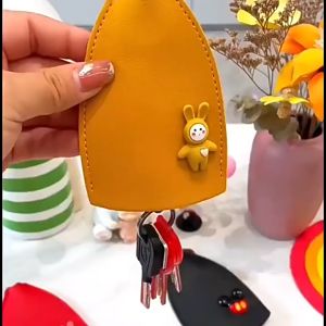 K0316 BUY 1 FREE 1 Pull-out Key Case/Car Remote Key Case/Key Chain/Protective Shell Key Storage Bag 抽拉式钥匙包 (1套2个)