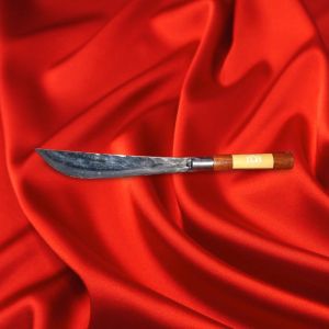 มีดปลายแหลม ด้ามไม้แดง (ขนาดใหญ่) - คม แกร่ง ทนทาน พร้อมลุยทุกงาน!