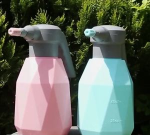 Bình xịt tưới cây chạy điện dùng pin sạc có nhiều chế độ phun có đầu nối dài bình 2 lít