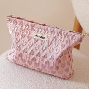 Túi Đựng Đồ Toiletries Dung Lượng Lớn Thiết Kế Trái Tim Hồng Đa Năng