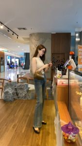 SLYQ EMMA STRETCH DENIM PANTS กางเกงยีนส์ยืดขาม้าทรงเข้ารูป