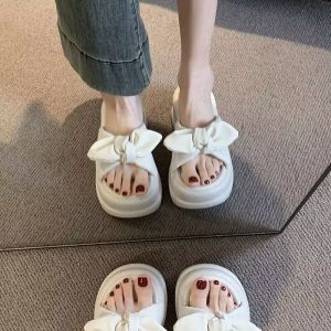 Slippers for Women To Wear New Internet Celebrities Versatile Small People Flatcake Bottoms Bows Thick Soles and Flip-flops