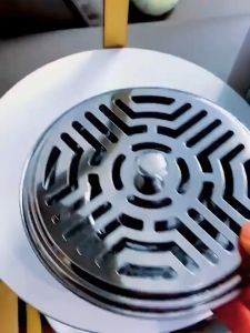 Hộp đựng nhang muỗi inox chống cháy an toàn với thú cưng trẻ em.