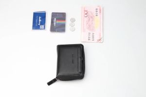 กระเป๋าสตางค์ใบสั้นสำหรับผู้ชายแบบใหม่ สไตล์ลำลอง ความจุขนาดใหญ่ ช่องใส่บัตรหลายช่อง กระเป๋าสตางค์แบบมีซิปสไตล์เรโทรสำหรับผู้ชาย MenBense