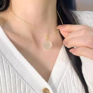 New Chinese Style Natural Agate Cat Claw Pendant Womens White Ice Quartzite Necklace Luxury Unique High-End Clavicle Chain