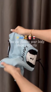 เสื้อคอกลมเเขนสั้น มี 4 สี เเต่งหน้าสุนัข ด้านหน้า เทา  ชมพู ฟ้า ครีม ผ้านิ่มใส่ได้ทุกโอกาส ผ้านิ่มสวมใส่สบาย