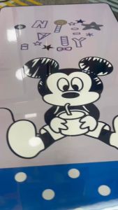 ภาพวาดกรอบรูปมิกกี้เมาส์ขนาดใหญ่ภาพวาดฝาผนังห้องนอนมีให้เลือกหลายรูปแบบและขนาด