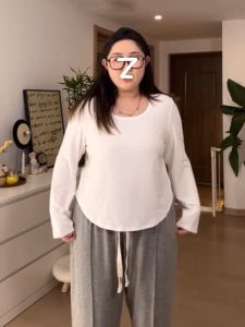 Plus Size U-Neck Long-Sleeved T-shirt Womens Spring New Arrival Plus Size Ladies Slimming Slim Fit White Bottoming Shirt Minimalist Inner Wear Blouse Tide