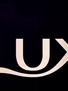 Lux | Long-lasting Fragrance Deep Moisturizing Bath Shower Gel