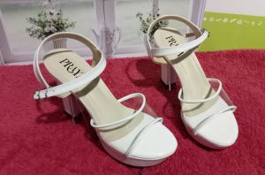 heeg heels transparan tinggi 10 cm celen 01