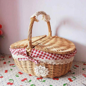 Outdoor Picnic Basket With Lid
