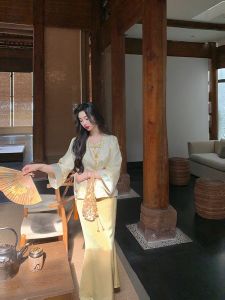 Váy Đuôi Cá Lụa Satin Phong Cách Cổ Điển Mùa Hè 2024 Cạp Cao Dài Vừa Phải Màu Trơn