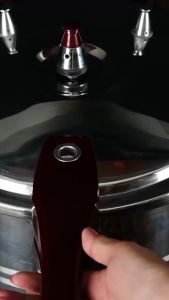 American Heritage 5.5Q 5.2L Stainless Steel Pressure Cooker AHSS-92