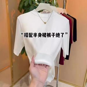 เสื้อยืดคอกลมแขนสั้นผู้หญิงฤดูใบไม้ผลิปี 2024 เสื้อเชิ้ตทรงเข้ารูปแขนยาวปกติ สไตล์สตรีทแฟชั่น สีดำ ไซส์ใหญ่