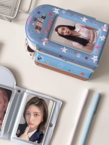 แฟ้มใส่การ์ดรูป INS จำนวน 16 หน้า