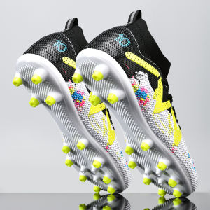 Professional Football Shoes for Women with Long Tacks for Competition And Training Suitable for Teenage Students And Adults