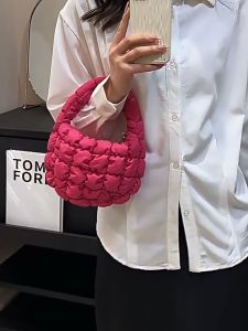 QNQN 2025 ผู้หญิงจีบฟองกระเป๋า Tote สีทึบเมฆรูปร่างกระเป๋าถือมินิน่ารักเดินทางช้อปปิ้งกระเป๋าถือแฟชั่นพรรคกระเป๋าถือแบบพกพาขนาดใหญ่