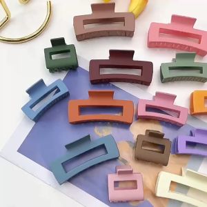 Bút kẻ mắt dạng lỏng màu đen kháng nước không nhòe trang điểm lâu trôi GA625