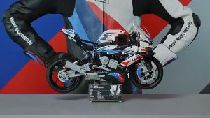 ⚡24 Hour Shipping⚡ BMW Motorcycle Building Blocks Toys M1000RR 1920PCS Compatible Technic Car Construction Model Toys For Boys Kids Birthday Gift