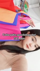 Spunbond Goodie Bag Tas Belanja Model Tali Handle Kantong Kain - MAROON