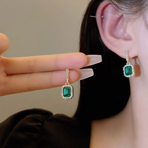 เครื่องประดับสำหรับเด็กผู้หญิง ต่างหู สีเขียว เหลี่ยม โลหะ หรู ให้ MODE Korea