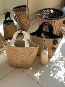 Original French Fairy Hand-Woven Straw Bag Womens Commuter Lunch Bucket Bag New 2025 Vacation Style Soft Bucket Shape