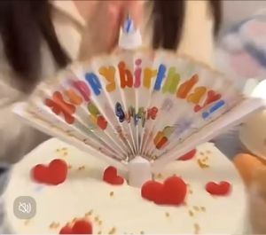 [Petite Houz] Fan Shaped Banners Flabellum Happy Birthday Candle Creative Surprise Candle Viral Decoration 创意扇形蜡烛横幅蜡烛
