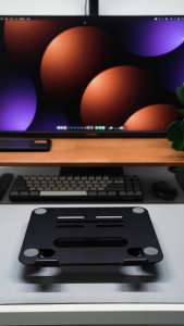 Colta Form Laptop Stand Holder Aluminium / Dudukan / Bracket