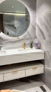 Kệ để bàn chải đánh răng hình gấu có kèm cốc và bộ nhả kem kết hợp để đồ vệ sinh cá nhân dán tường nhà tắm