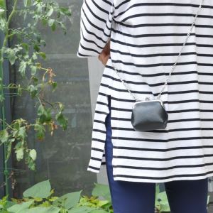 Handmade Leather Shoulder Bag Womens Casual Chain Handbag Top Layer Cowhide Small Size Crossbody Bag for Young Adults