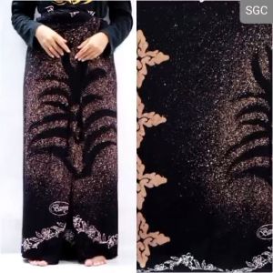 Sarung Wanita Nyaman & Elegan: Sarung Santri Putri & Batik